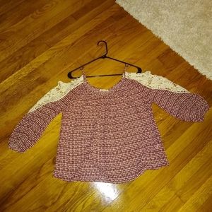 NWOT off shoulder cold shoulder lace flowy shirt